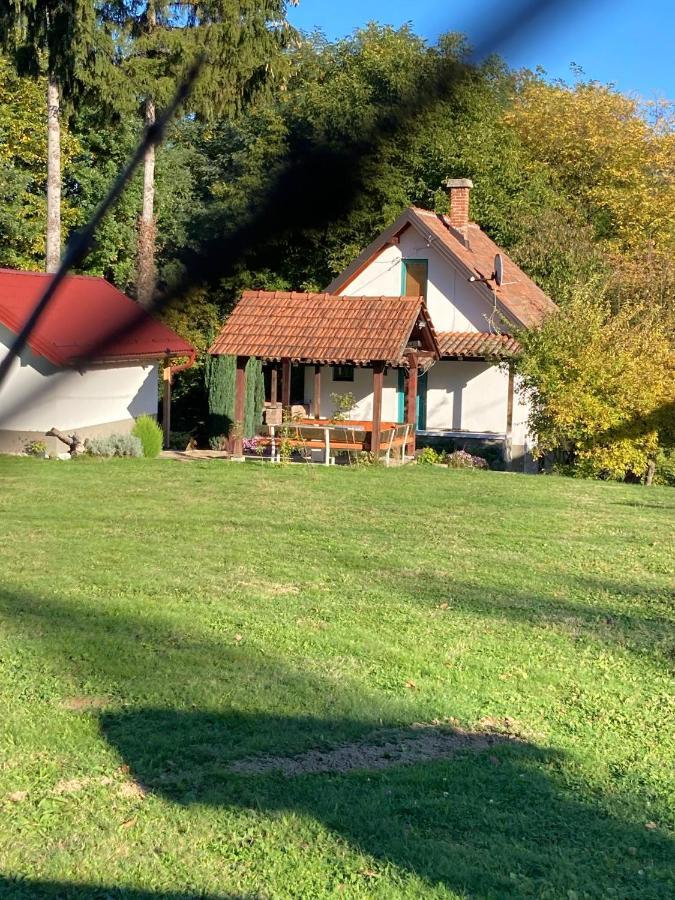 Holiday Home Tunnel Ravne Visoko Esterno foto